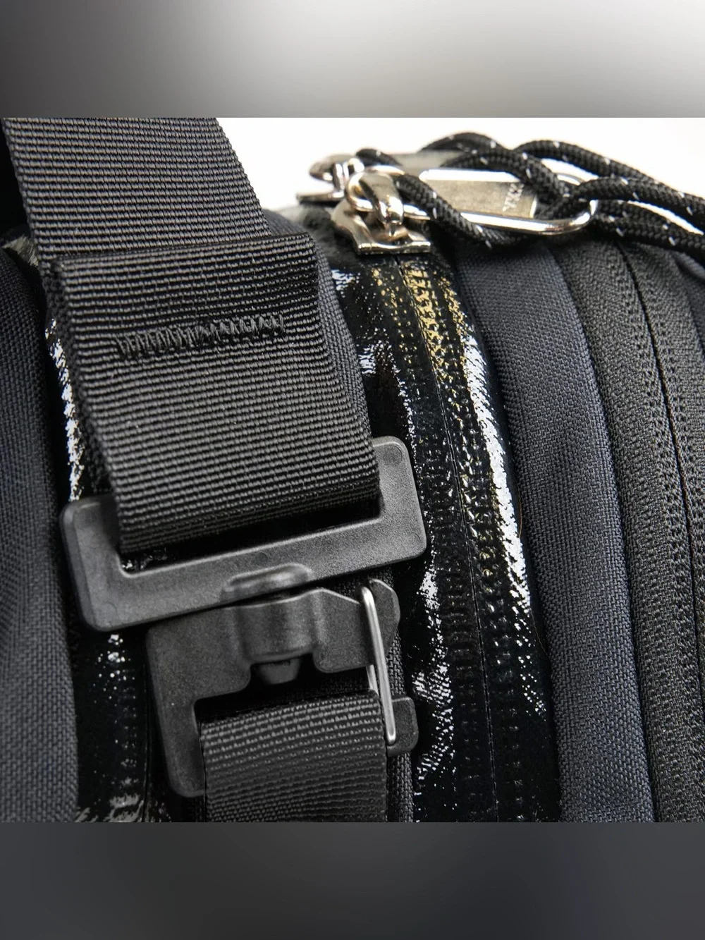 Mystery Ranch 3 Way 18 Expandable Briefcase Backpack Messenger Wildfire Black